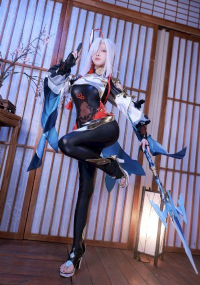 欧美黄色三级_720全集免费播放