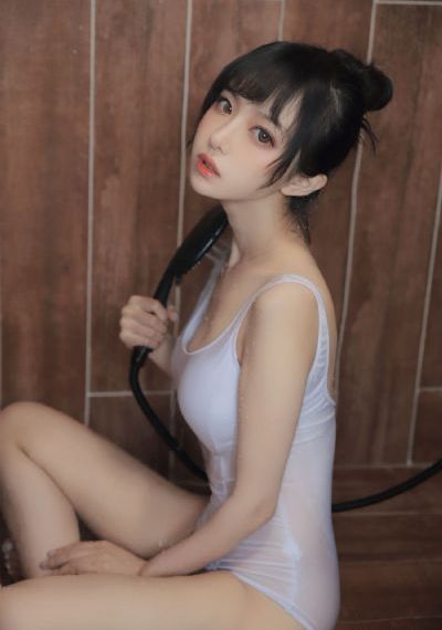 丰满女学生_手机在线免费观看