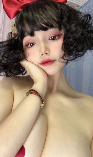 女神的宿舍管理员_1080免费观看